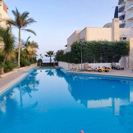Appartement Pegasus Beach Front à Limassol Extérieur photo